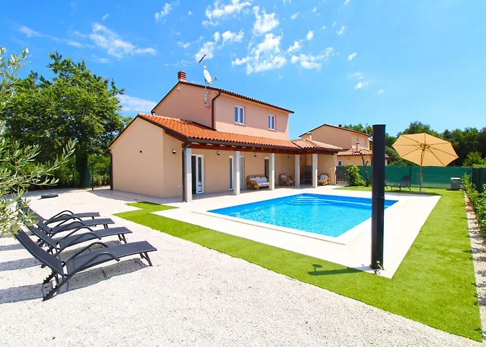 Villa Rose 2352